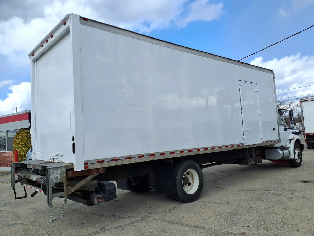 2019 International 4300 in Warwick, RI — photo 4