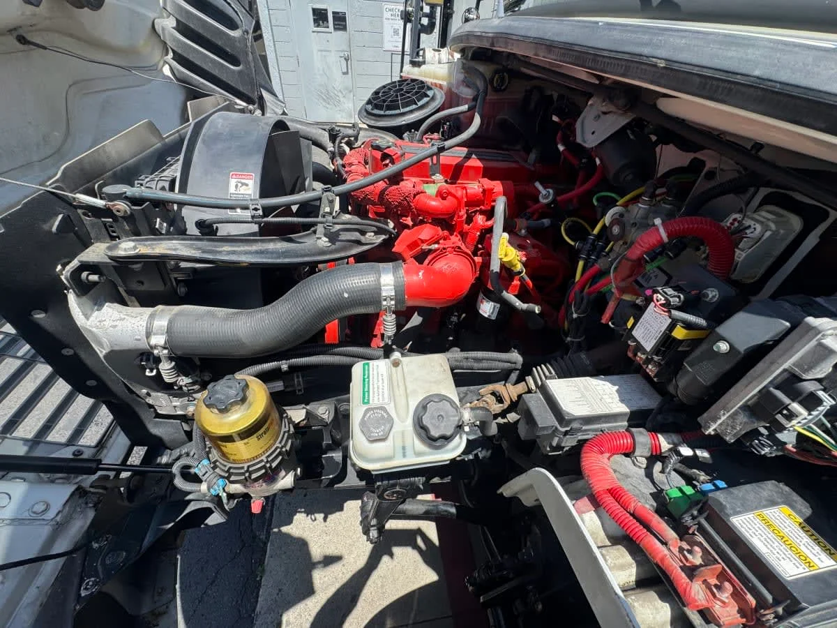 2016 Freightliner M2 106 - image 9