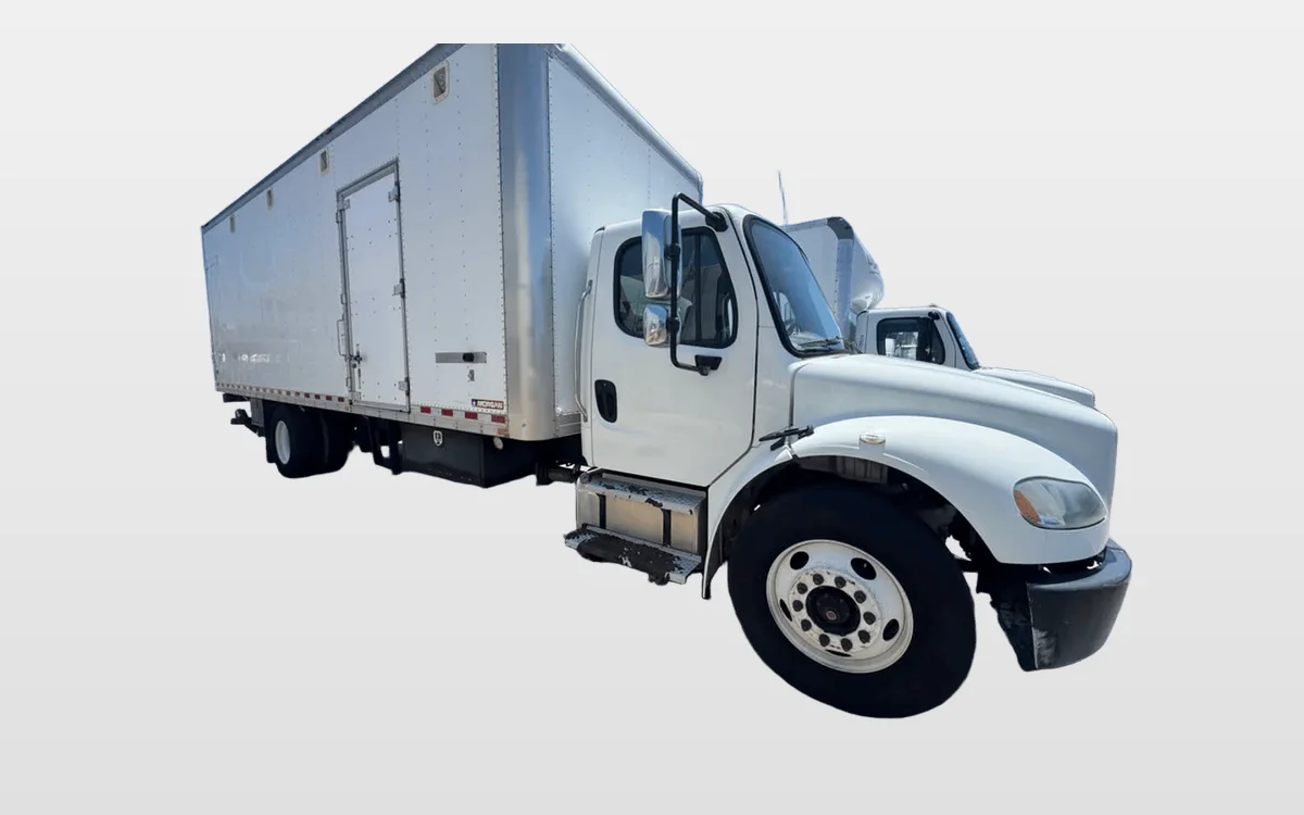 2016 Freightliner M2 106 - image 1