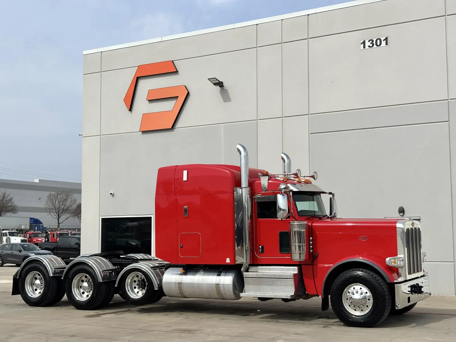 2024 Peterbilt 389 in Hutchins, TX