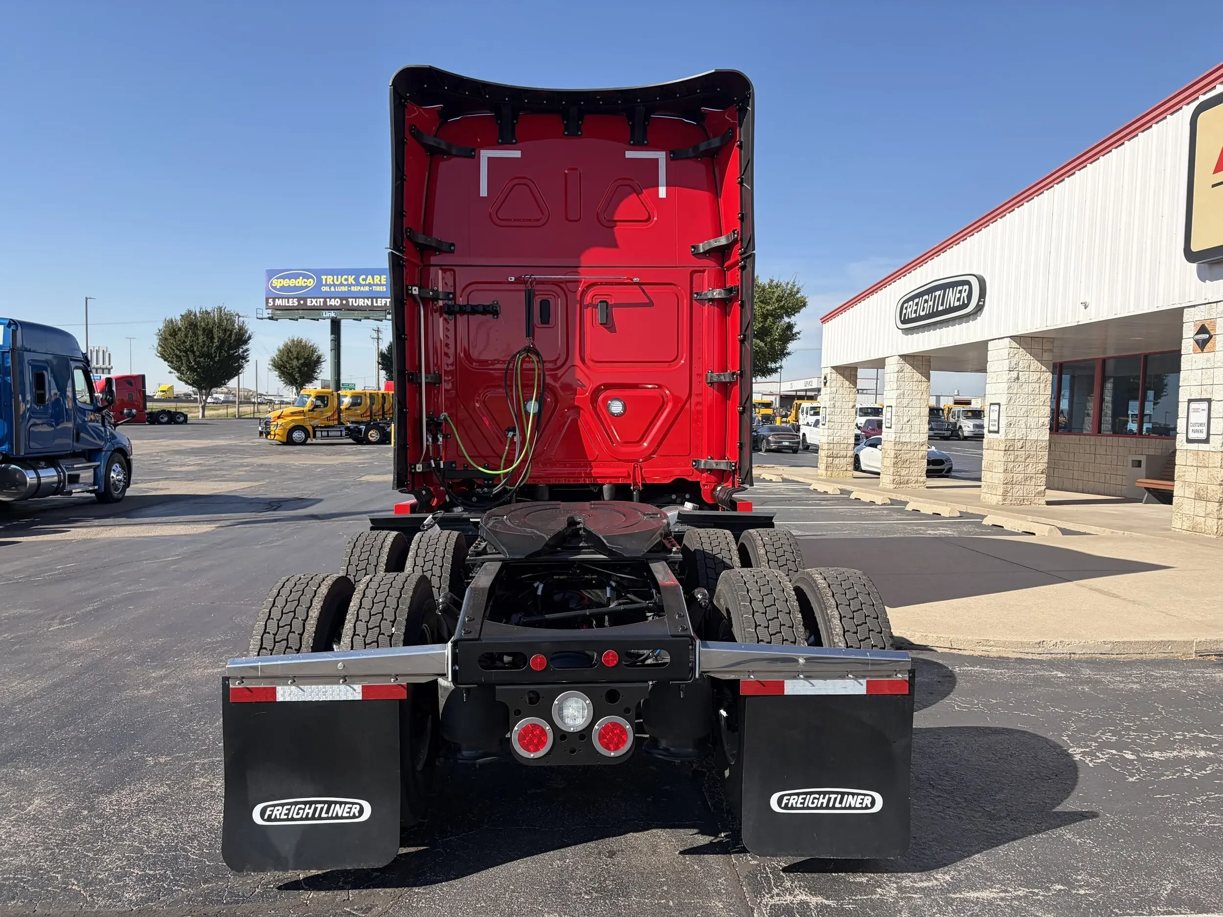 2026 Freightliner Cascadia - image 5