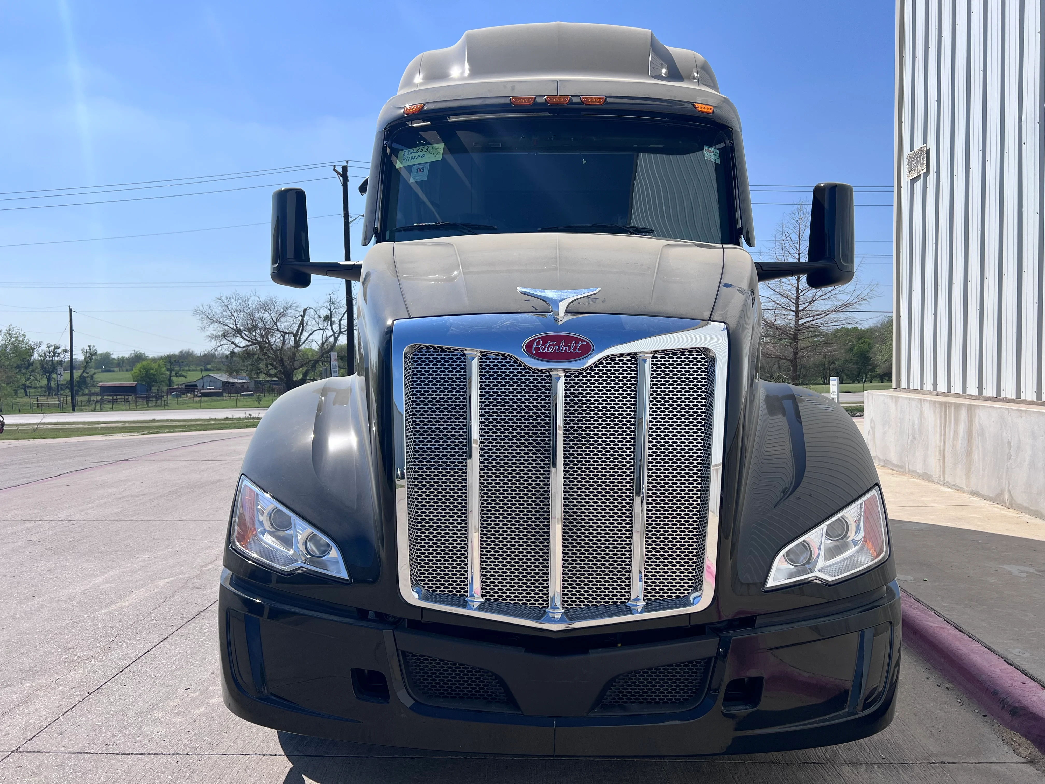 2027 Peterbilt 579 in Joplin, MO — photo 8
