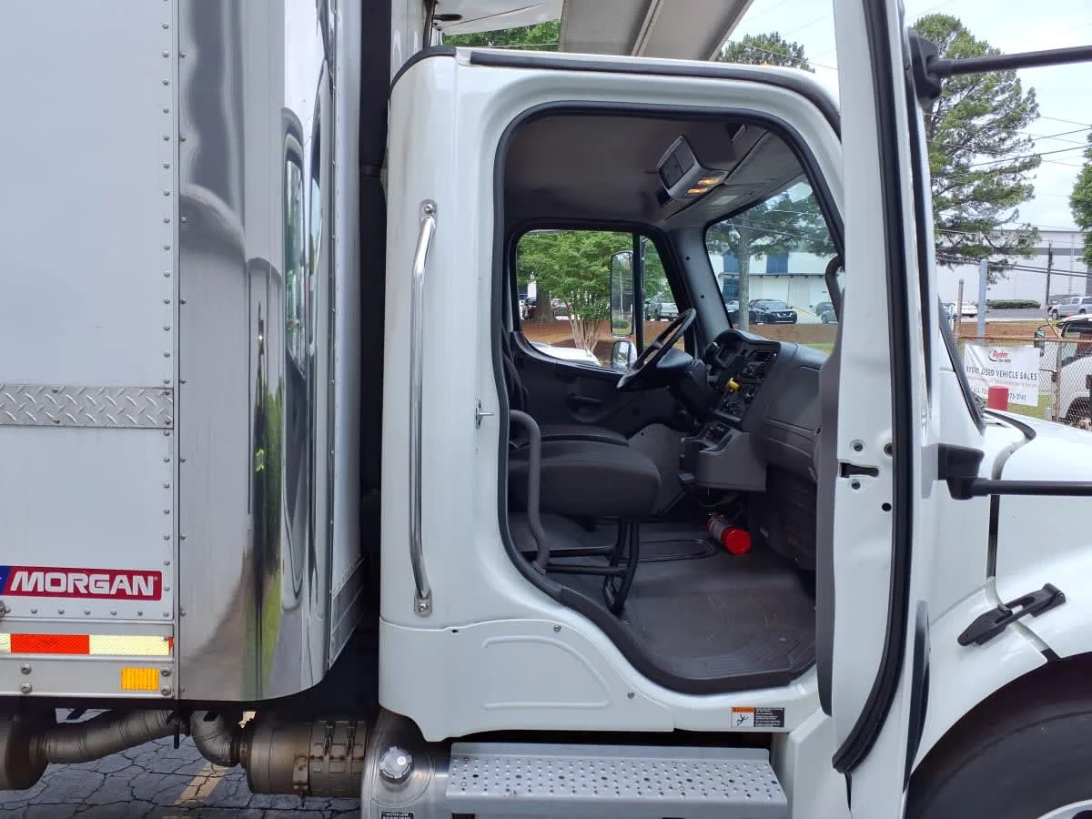 2020 Freightliner M2 106 in Doraville, GA — photo 11