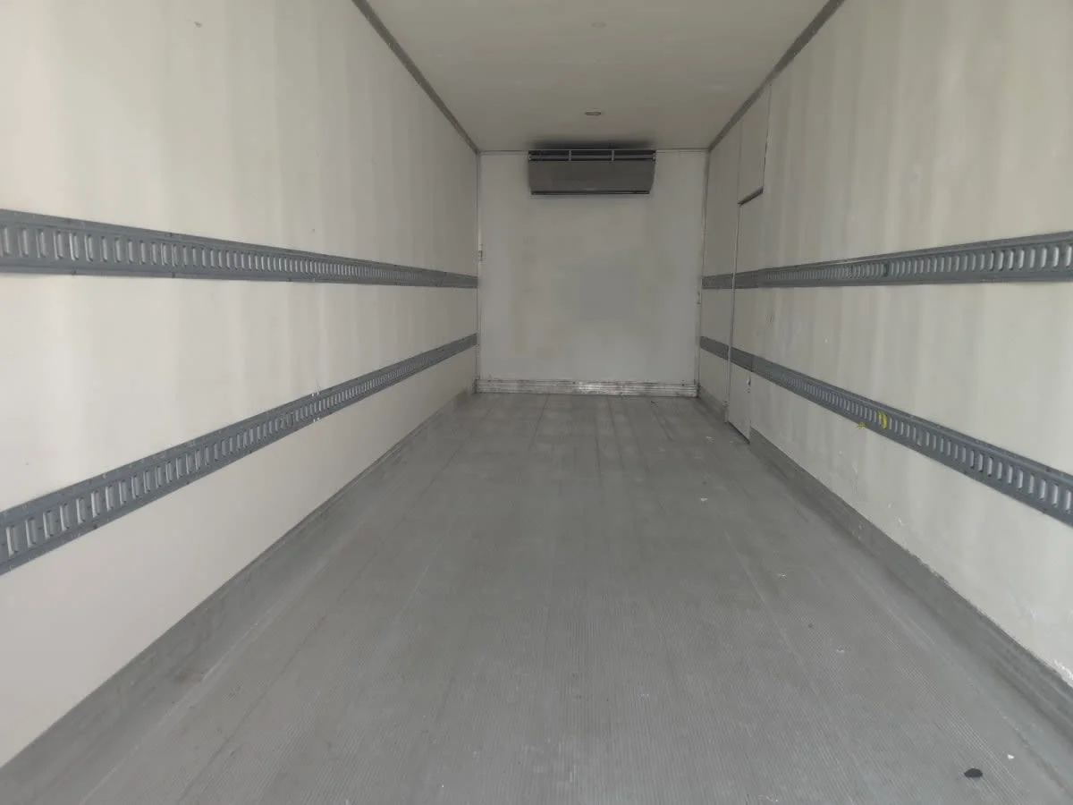 2020 Freightliner M2 106 in Doraville, GA — photo 9