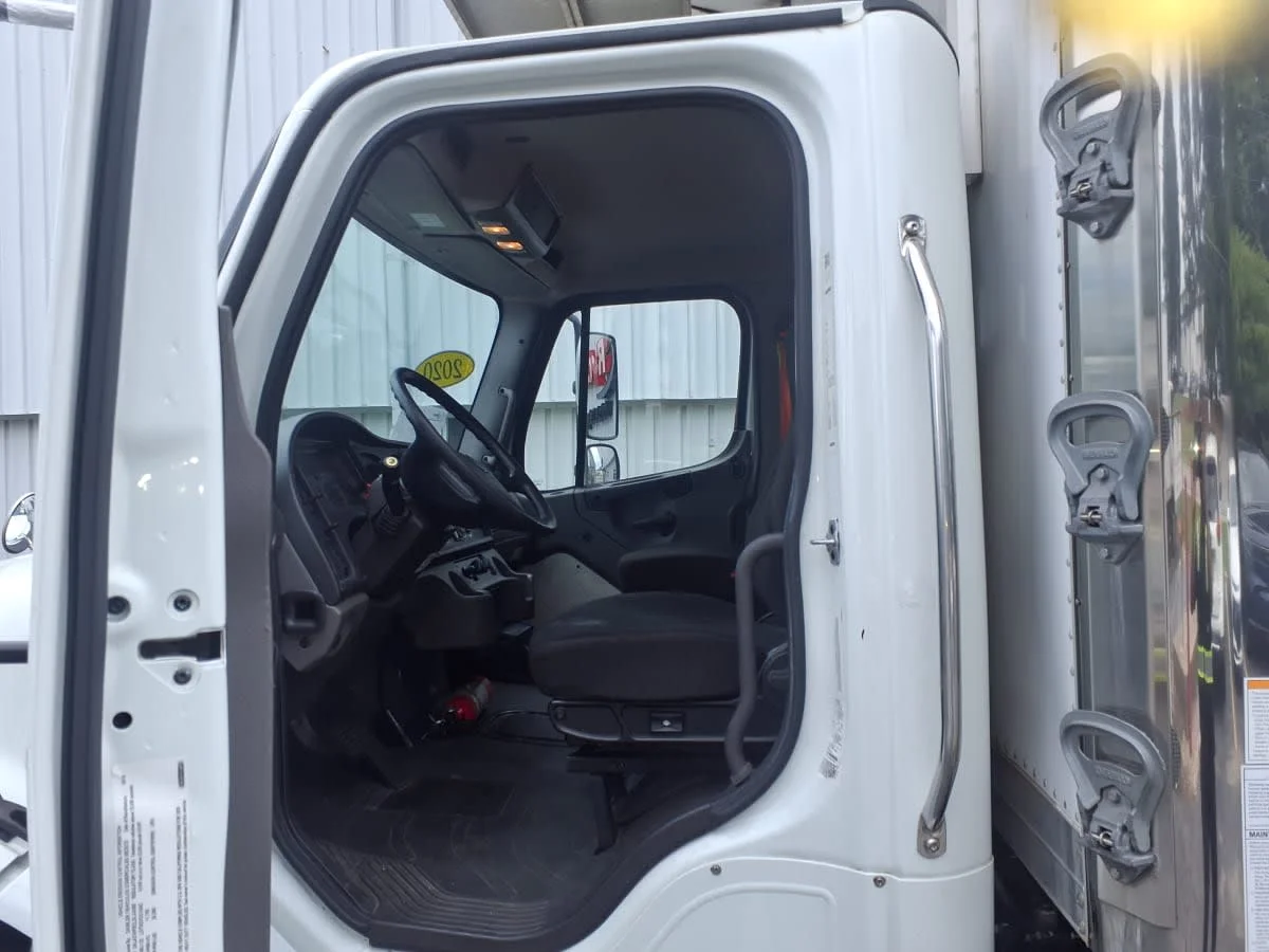 2020 Freightliner M2 106 in Doraville, GA — photo 8