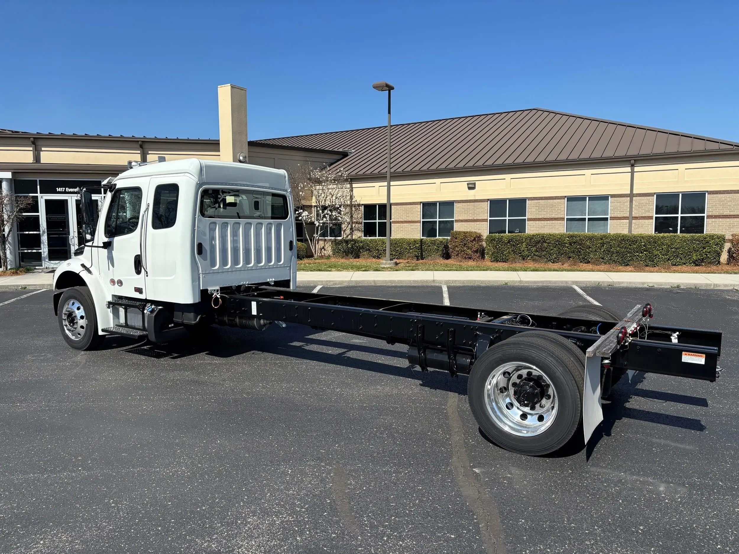 2025 Freightliner M2 106 - image 7