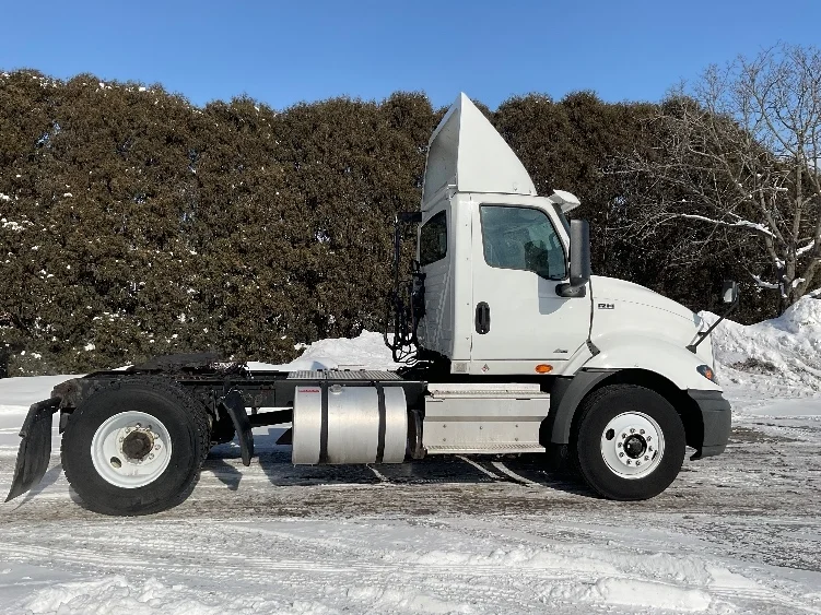 2019 International RH - image 8