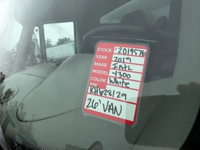 2019 International 4300 - image 16