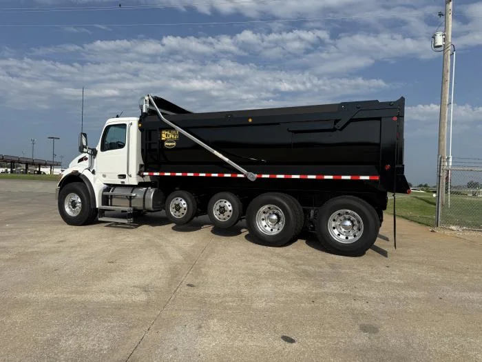 2027 Peterbilt 548 — photo 7
