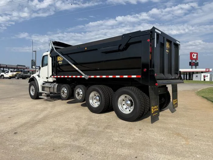 2027 Peterbilt 548 — photo 8