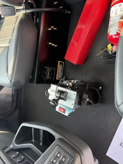 2027 Peterbilt 548 — photo 20