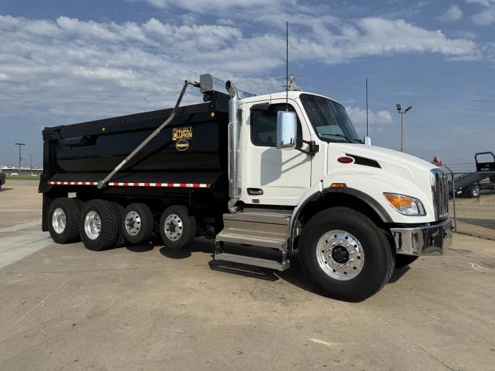 2027 Peterbilt 548 — photo 11