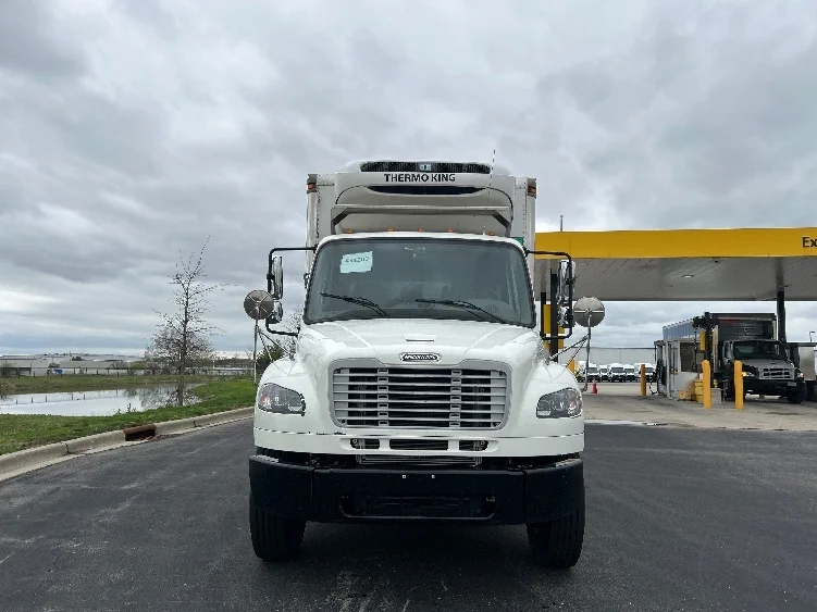 2022 Freightliner M2 106 - image 2