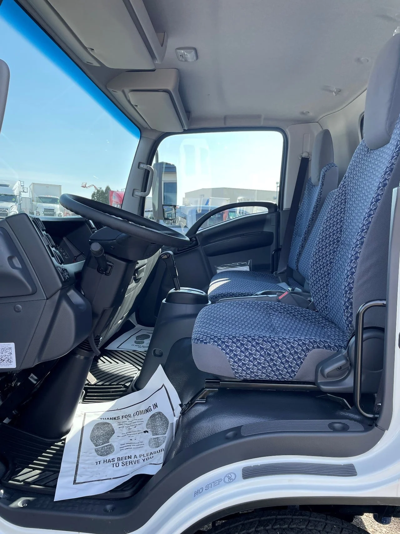 2026 Isuzu NRR in Byron Center, MI — photo 5