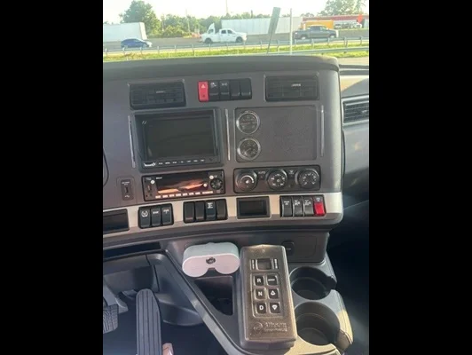 2027 Kenworth T880 in Conyers, GA — photo 18