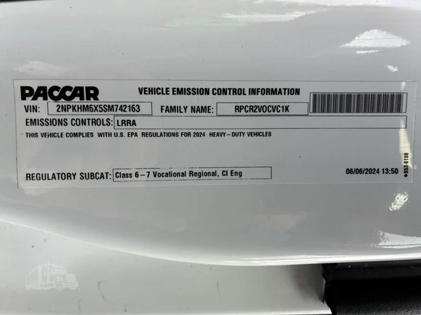 2025 Peterbilt 536 - image 26
