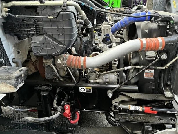 2025 Peterbilt 536 - image 9