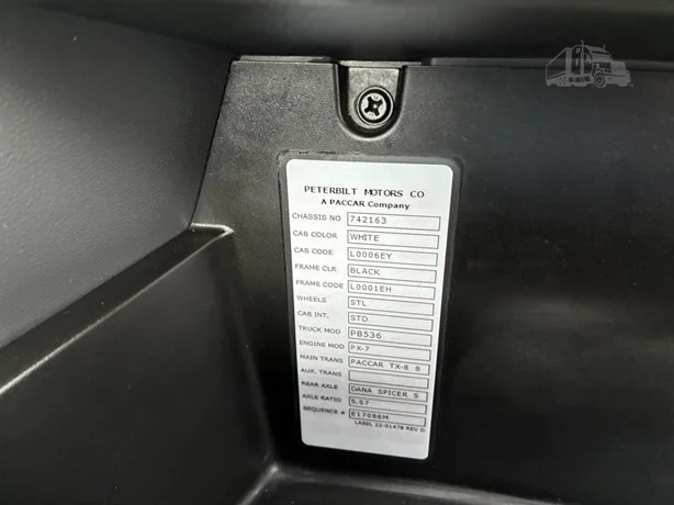 2025 Peterbilt 536 - image 28