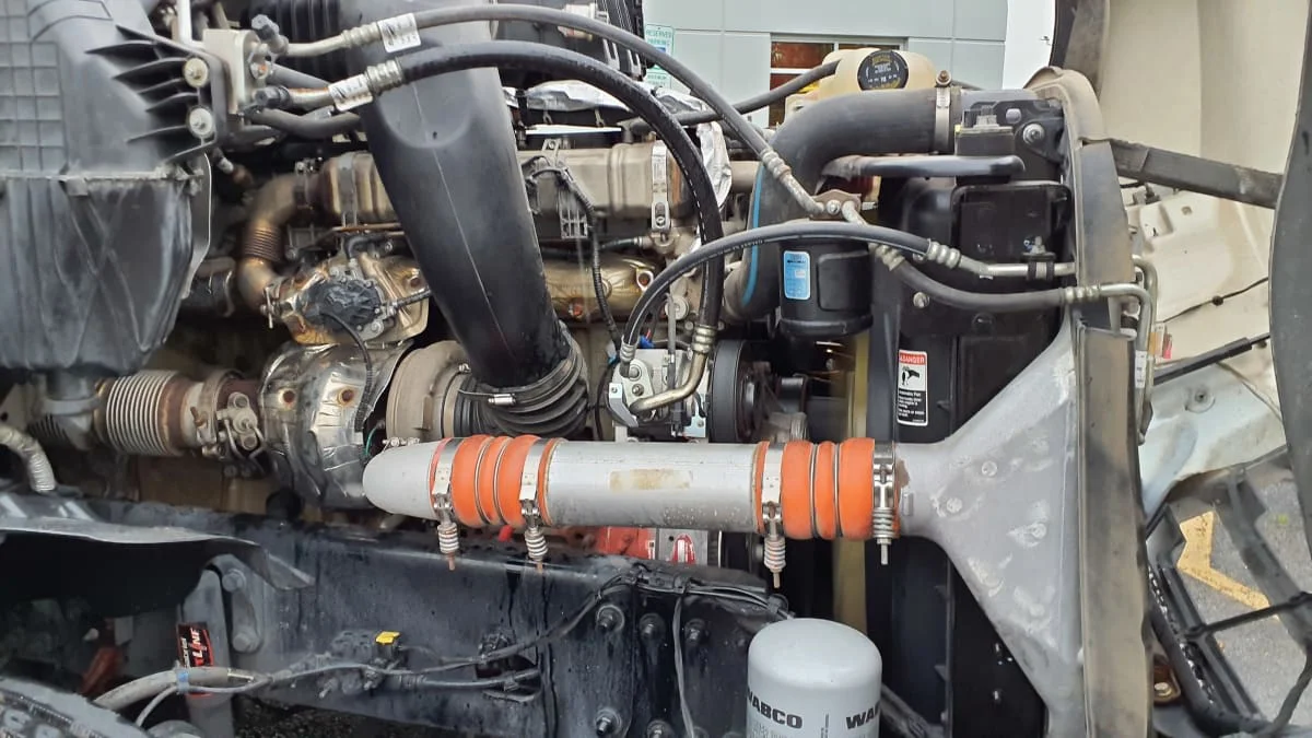 2023 Freightliner Cascadia in Bolingbrook, IL — photo 9