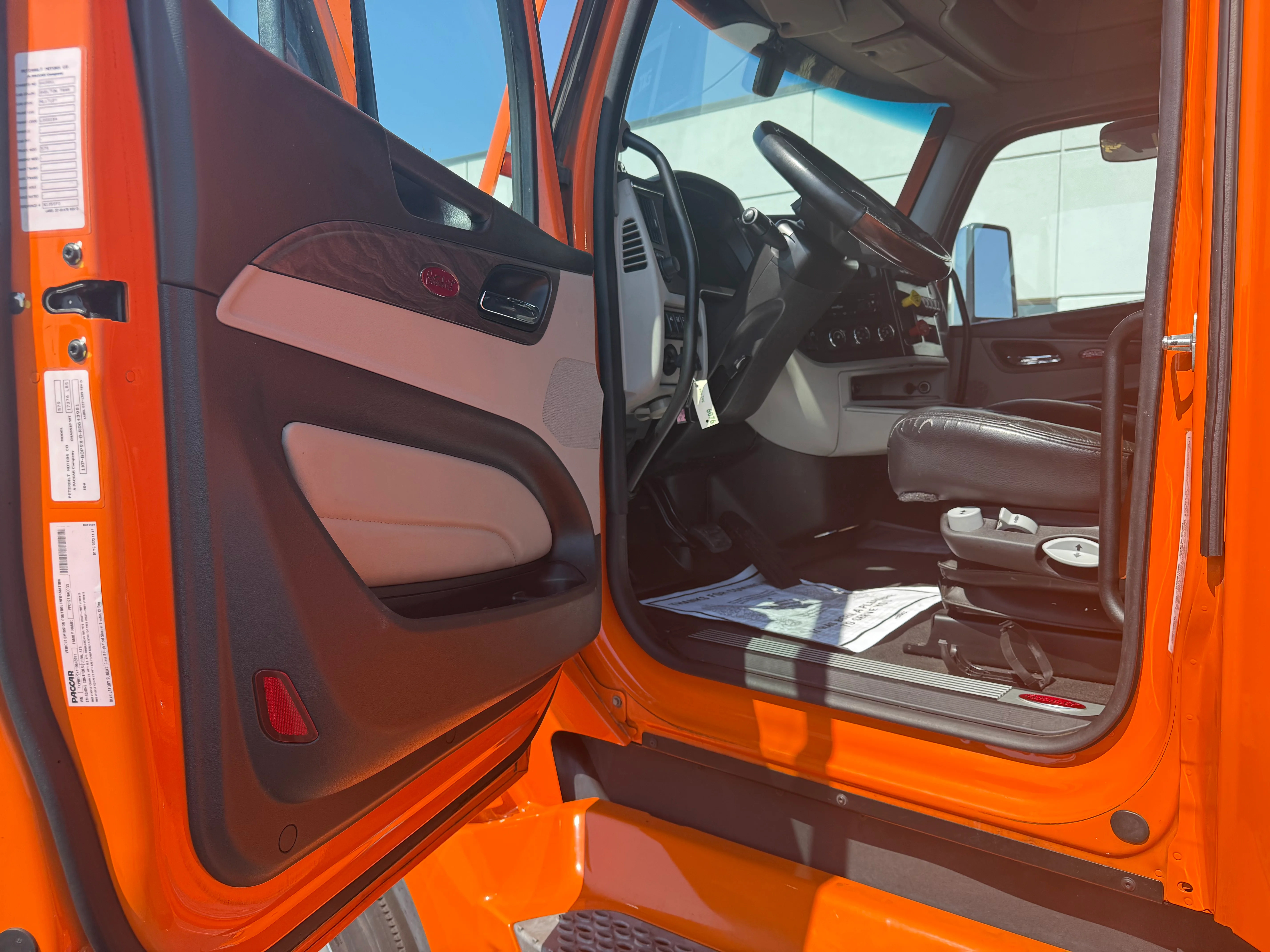2024 Peterbilt 579 in Cincinnati, OH — photo 14