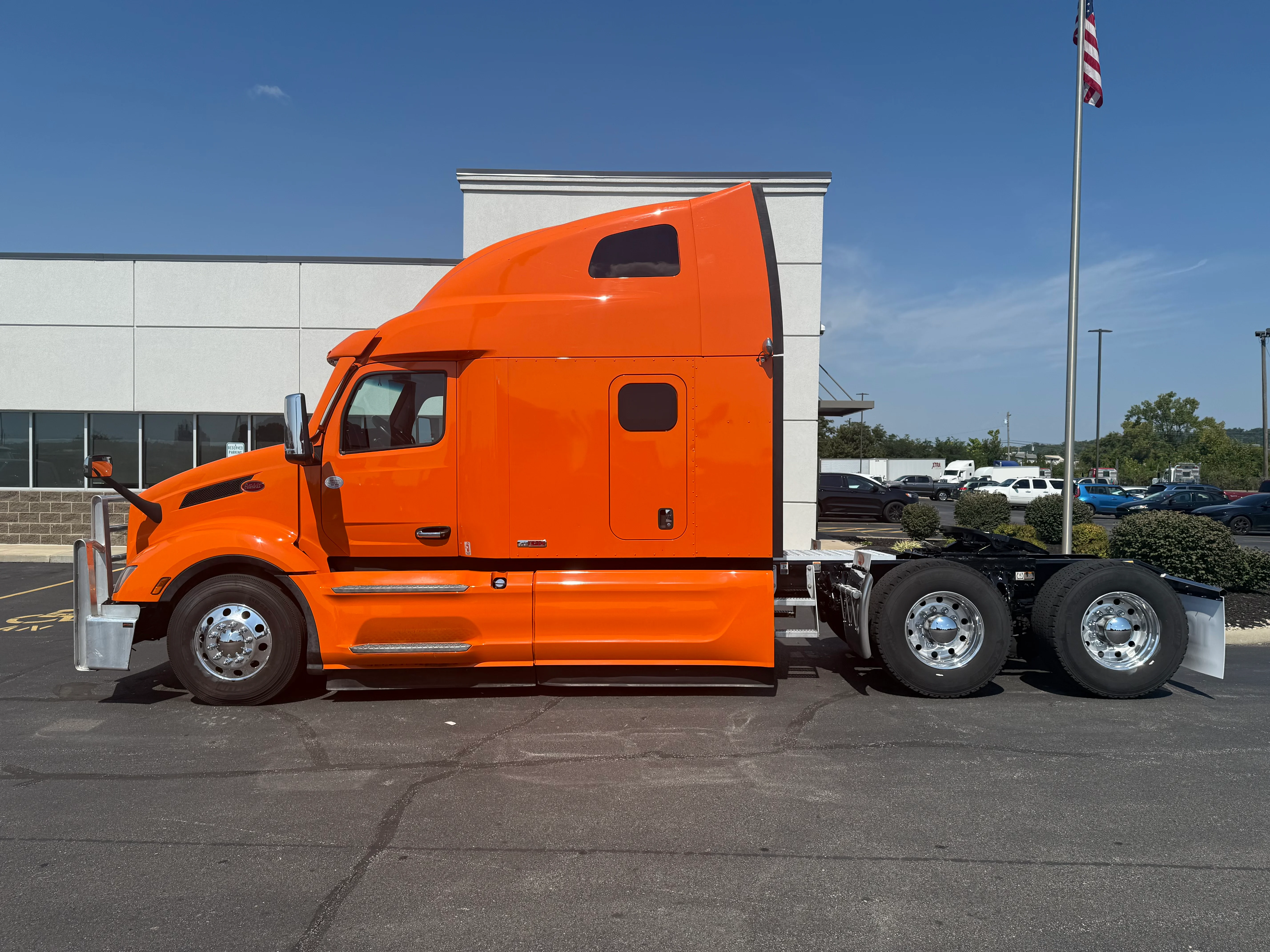 2024 Peterbilt 579 in Cincinnati, OH — photo 2