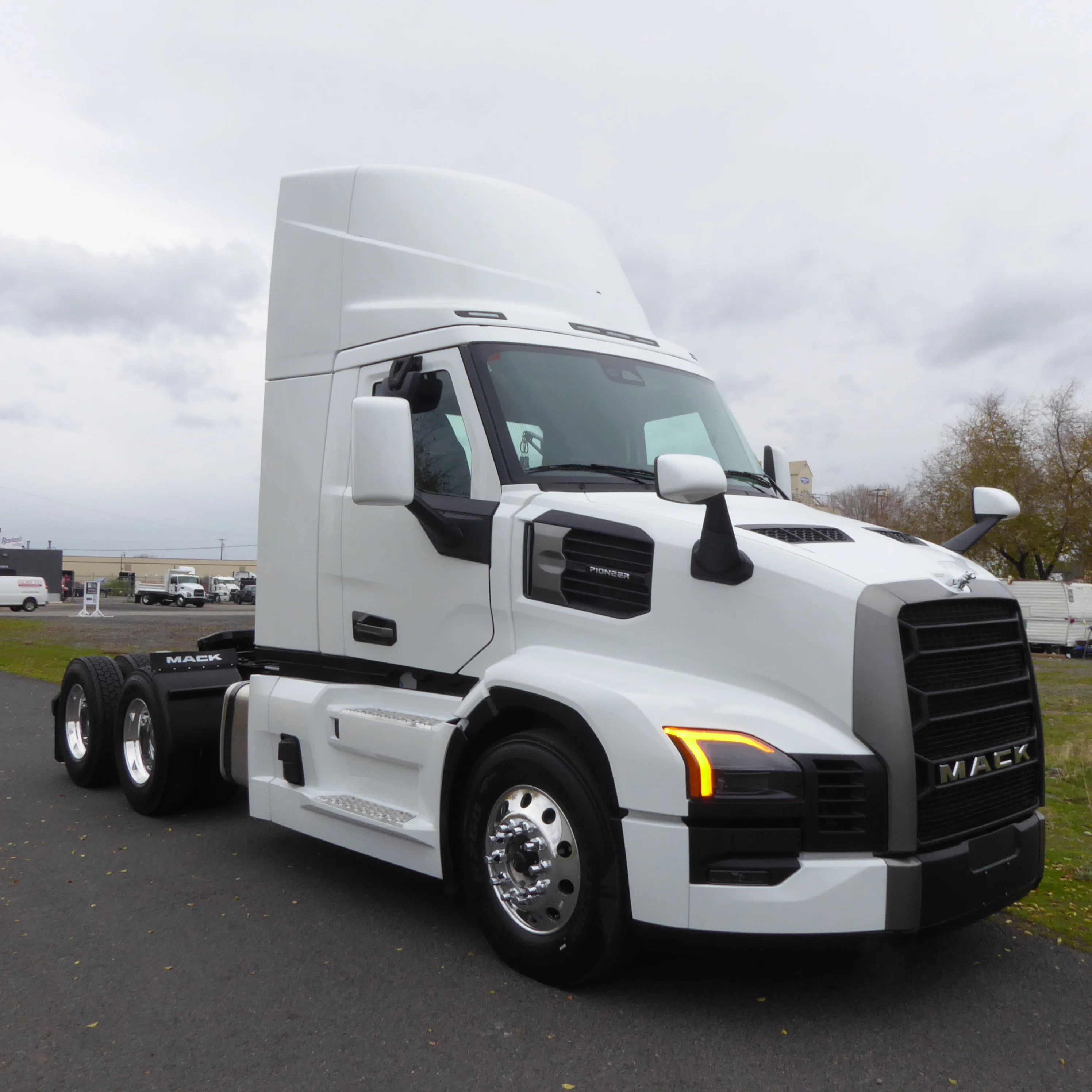 2026 Mack Pioneer in Spokane, WA — photo 3