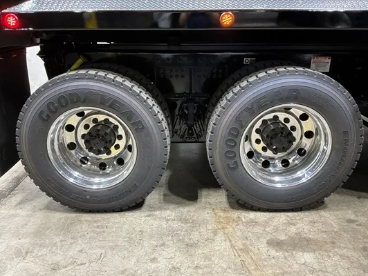 2027 Kenworth T880 in El Paso, TX — photo 3
