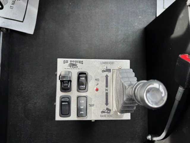 2025 Kenworth T880 - image 24