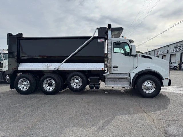 2025 Kenworth T880 - image 5