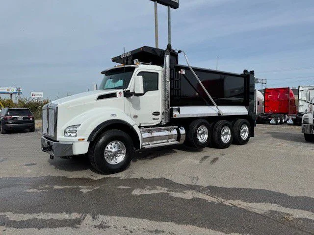 2025 Kenworth T880 in Indianapolis, IN