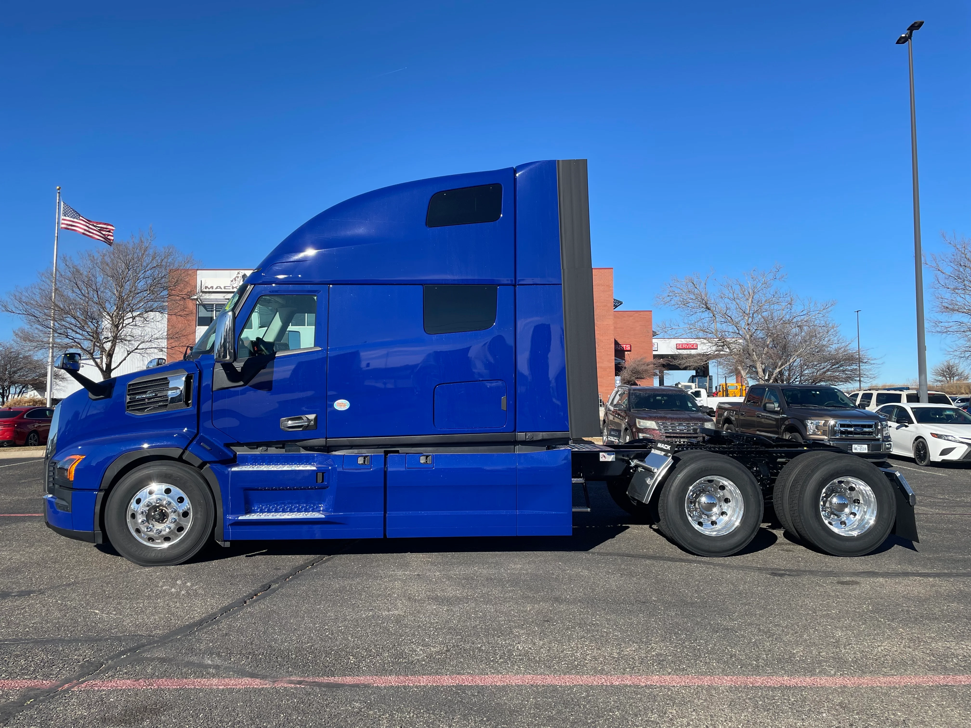2026 Mack Pinnacle in Amarillo, TX — photo 5