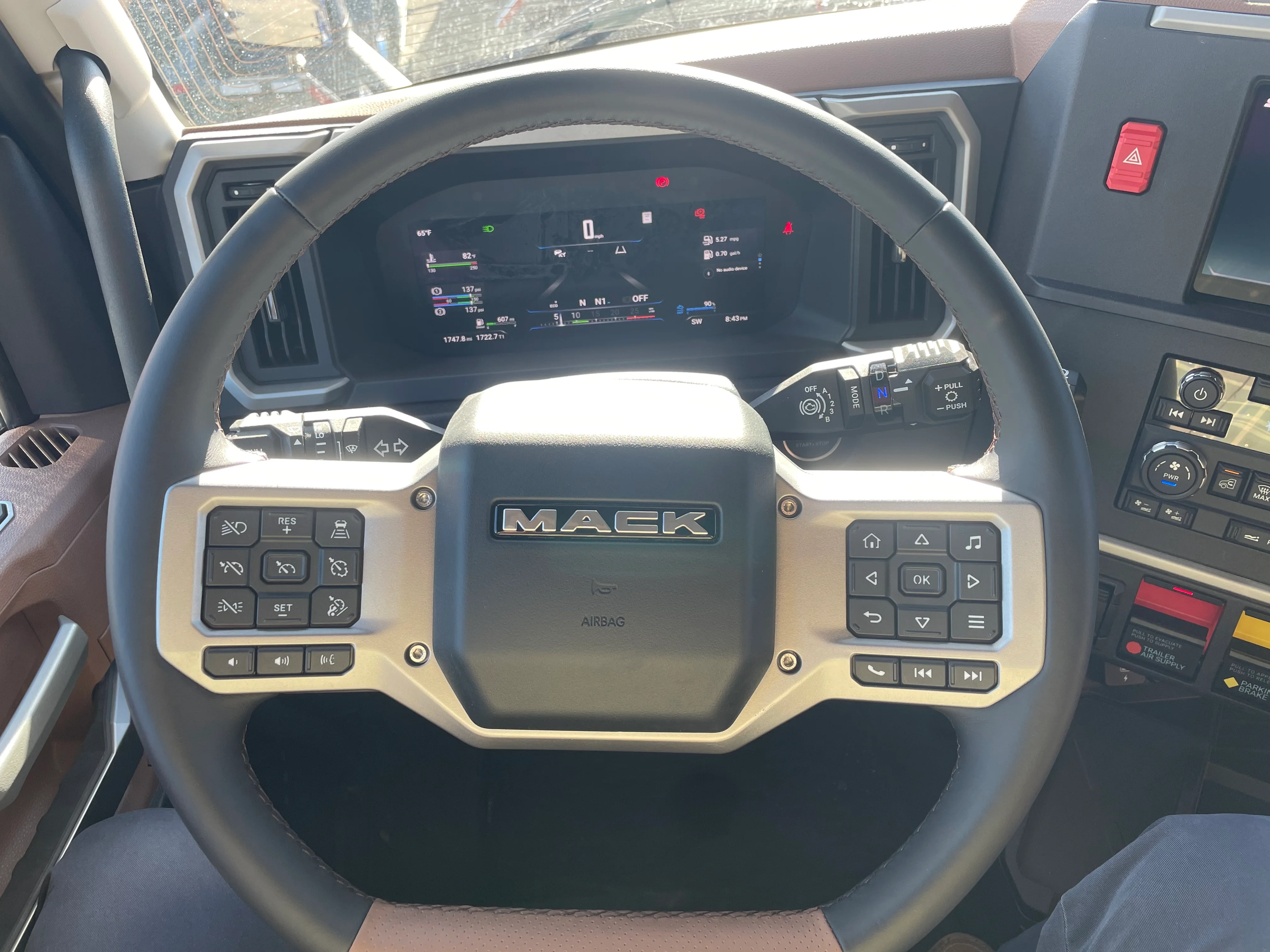 2026 Mack Pinnacle in Amarillo, TX — photo 11