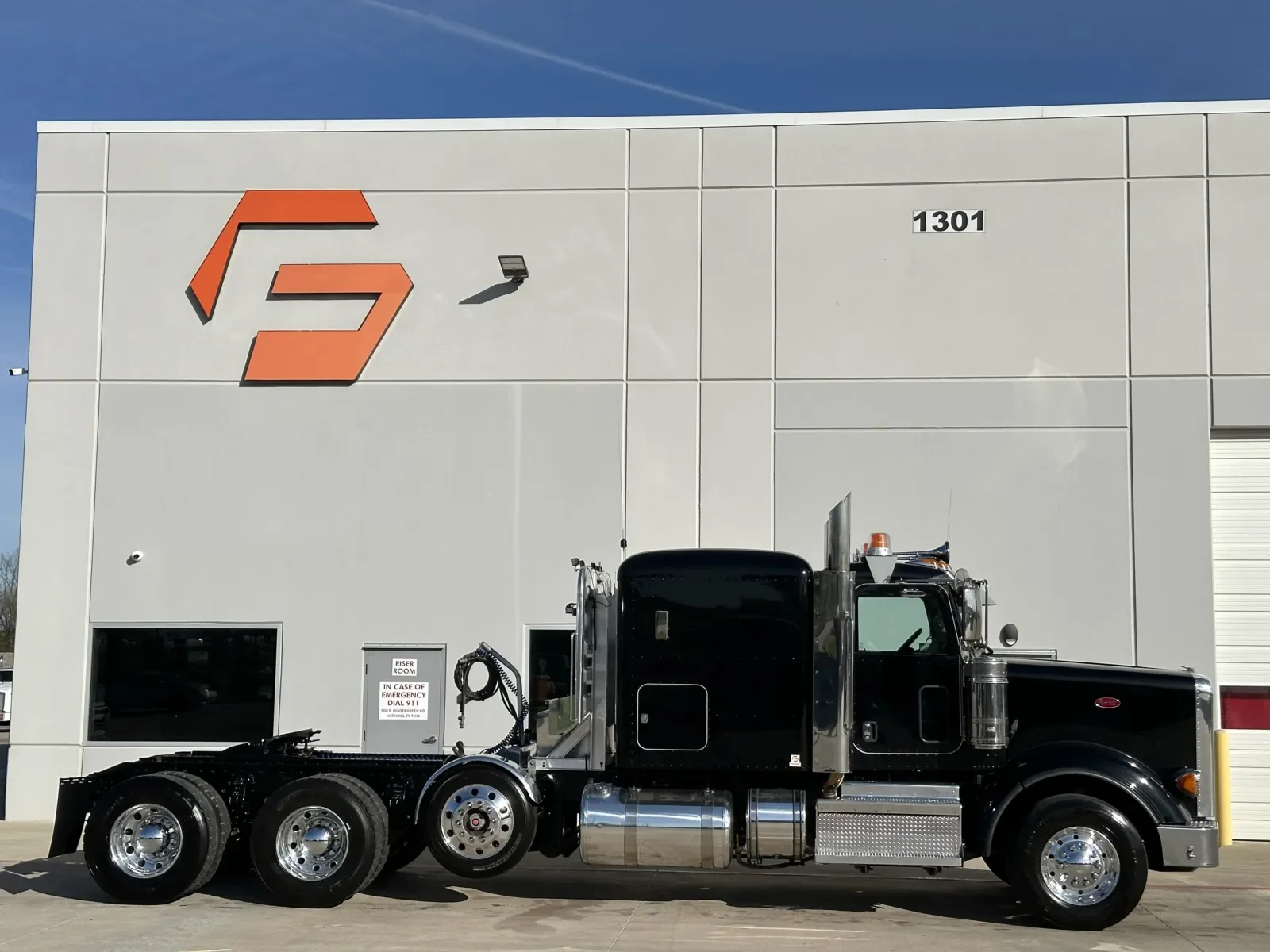 2020 Peterbilt 367 in Hutchins, TX — photo 3