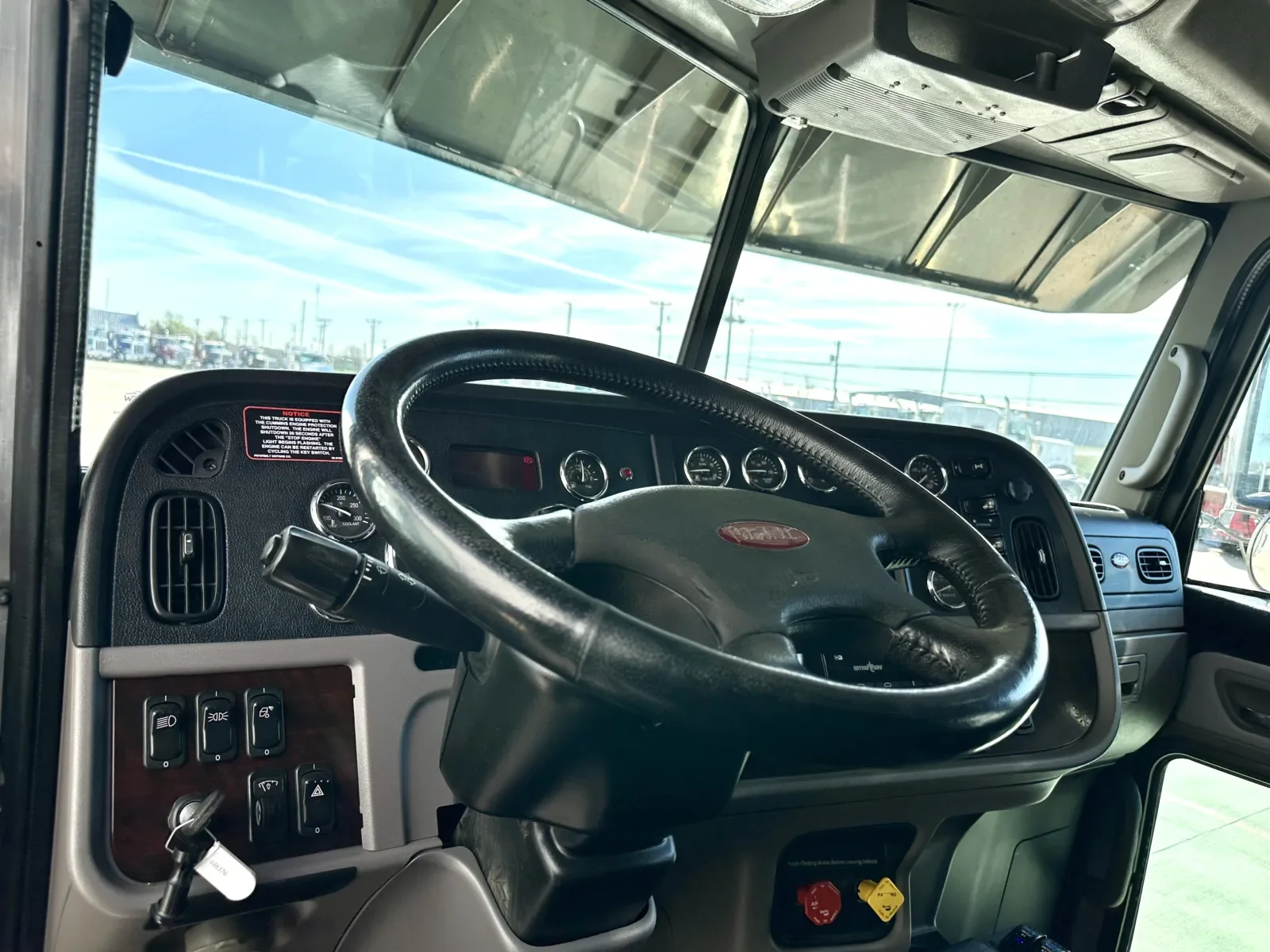 2020 Peterbilt 367 in Hutchins, TX — photo 15