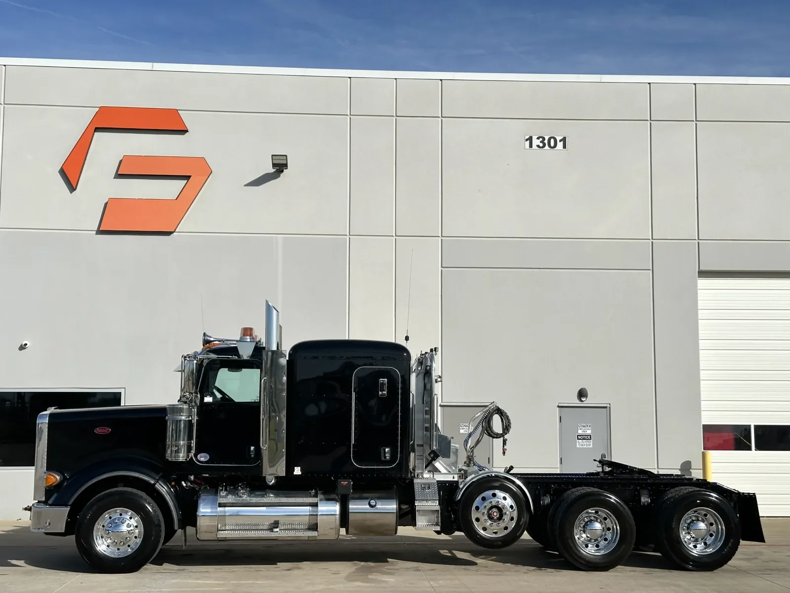 2020 Peterbilt 367 in Hutchins, TX — photo 4