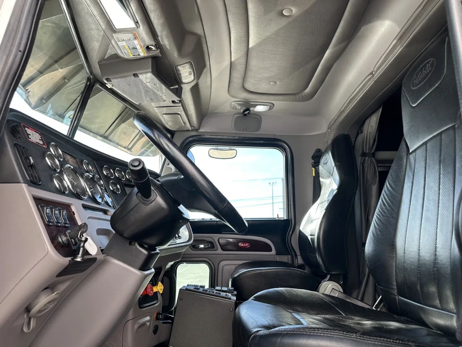 2020 Peterbilt 367 in Hutchins, TX — photo 14