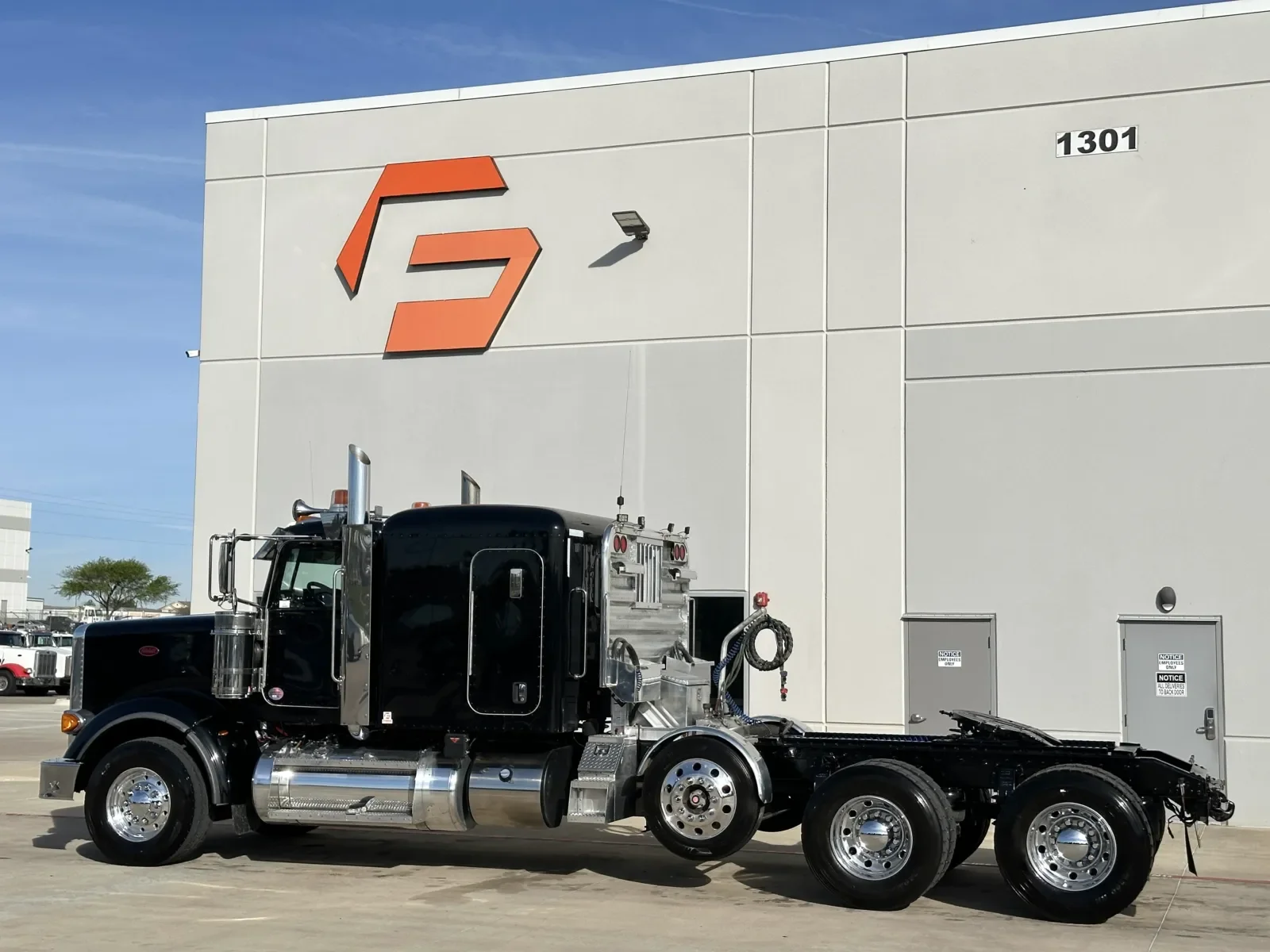 2020 Peterbilt 367 in Hutchins, TX — photo 6
