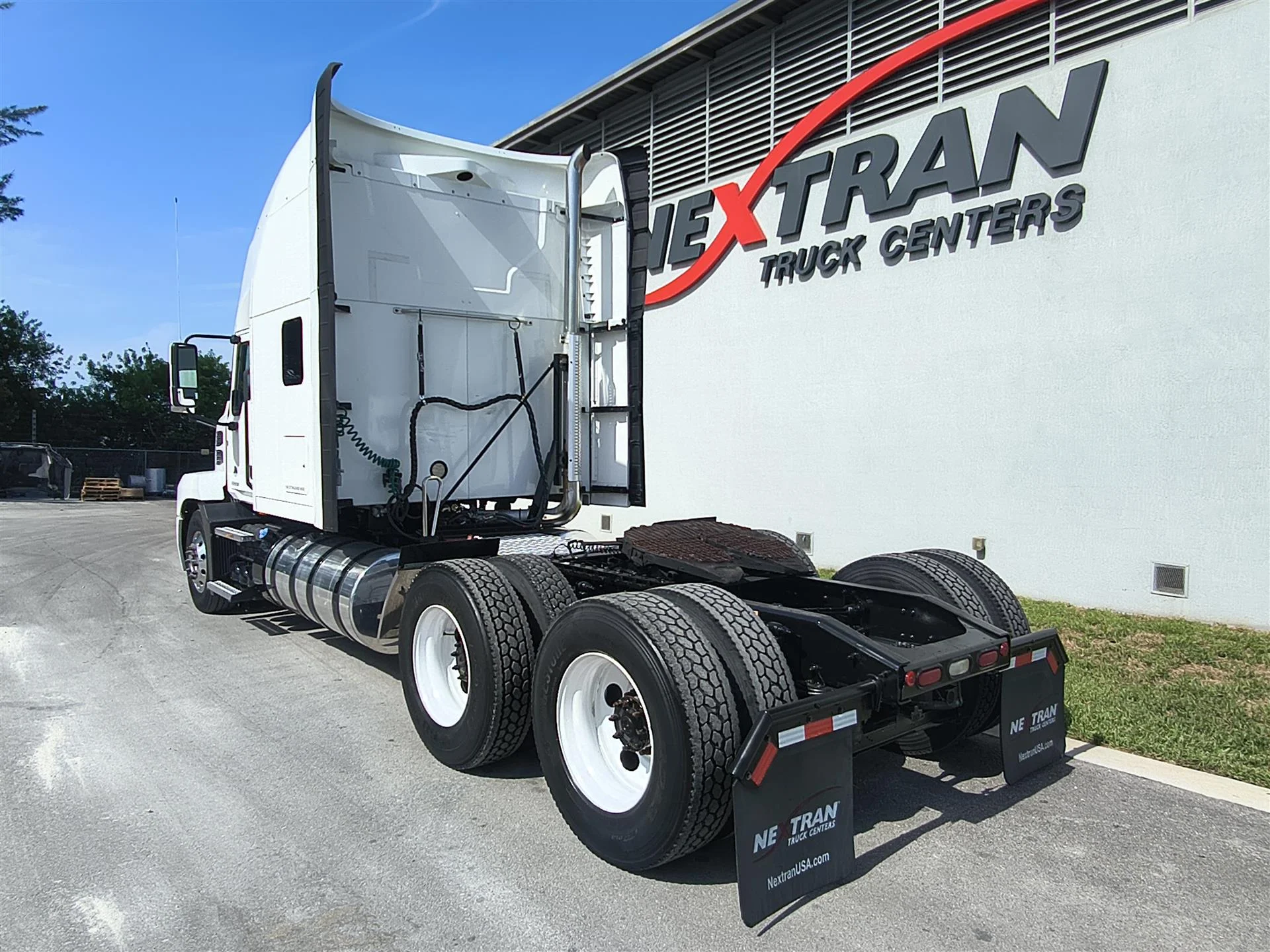 2022 Mack Anthem in Orlando, FL — photo 6