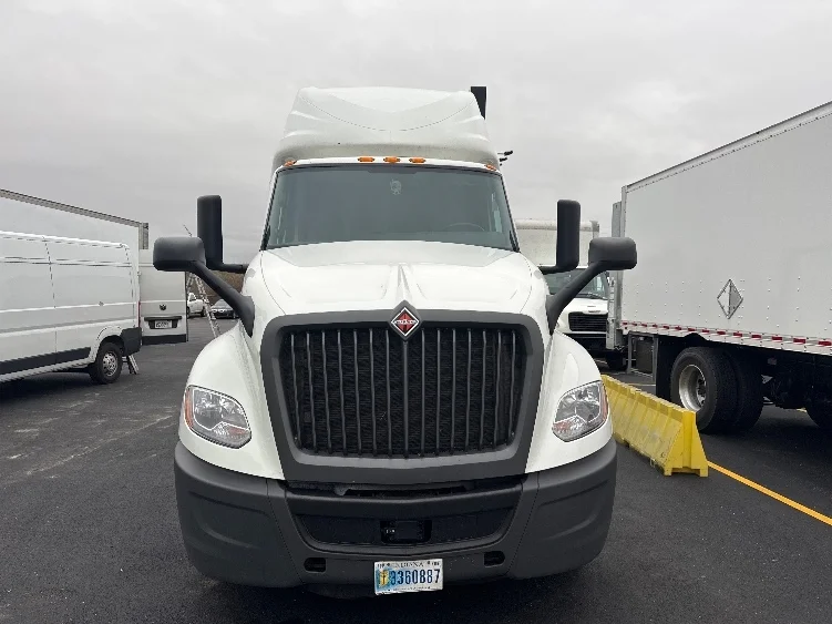 2023 International LT in La Porte, IN — photo 2