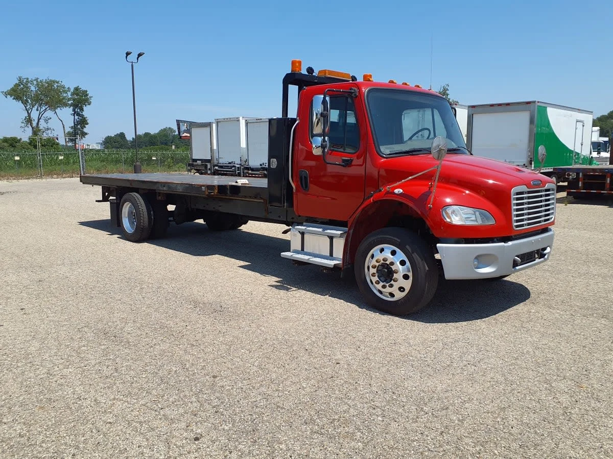 2018 Freightliner M2 106 in Wayland, MI — photo 3