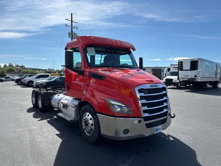 2019 Freightliner Cascadia in West Sacramento, CA