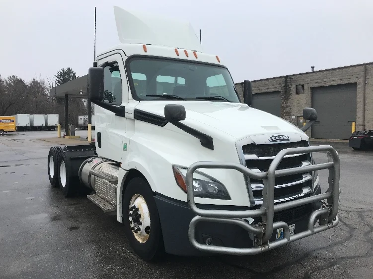 2019 Freightliner Cascadia in Pewaukee, WI