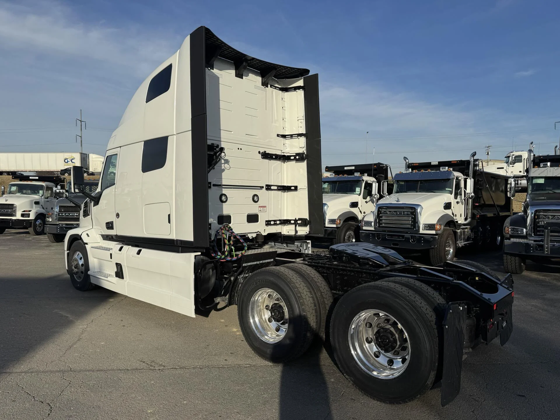 2026 Mack Pioneer - image 16