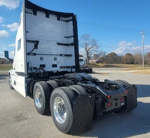 2026 Mack Pioneer - image 2