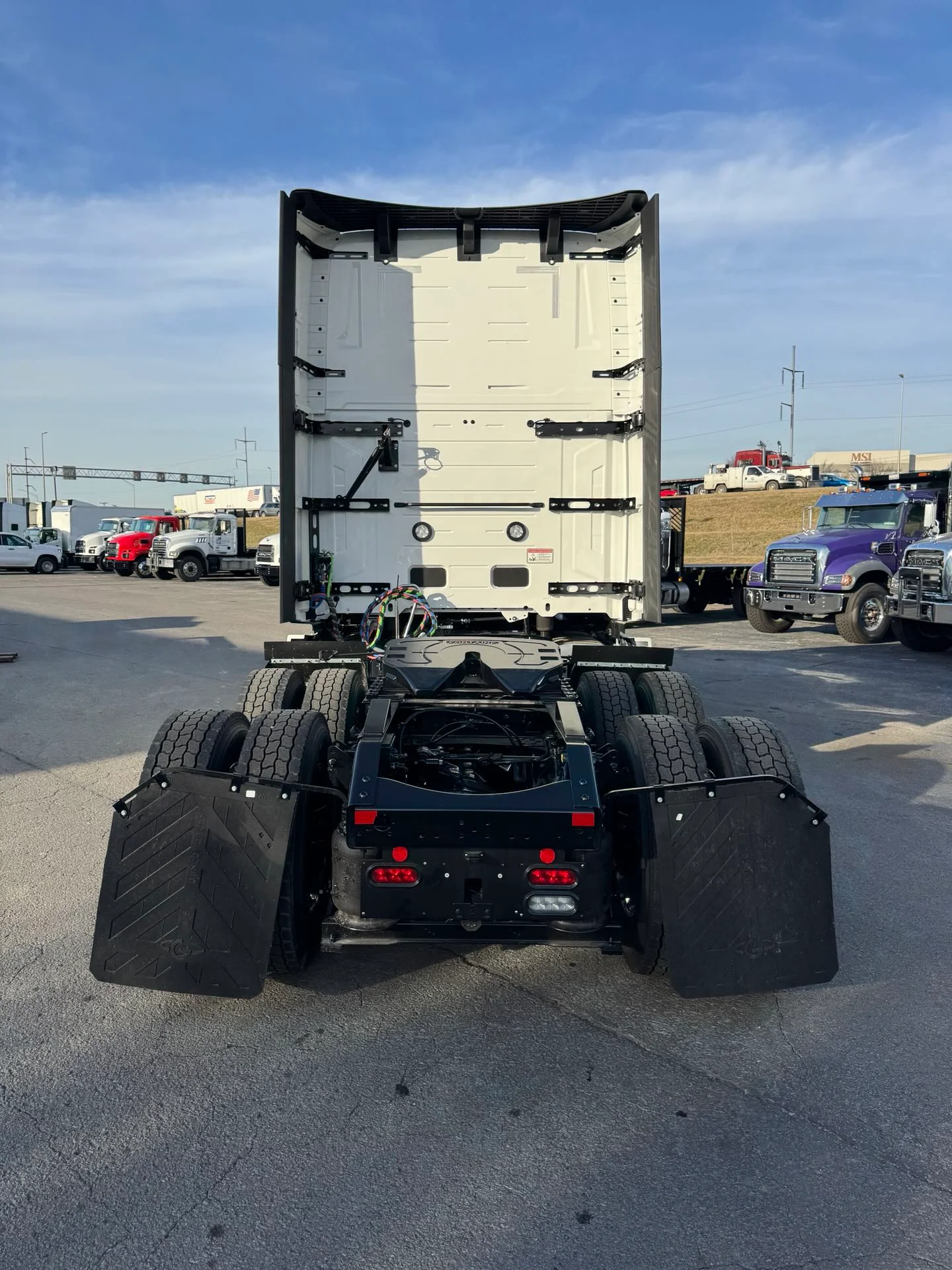 2026 Mack Pioneer - image 10