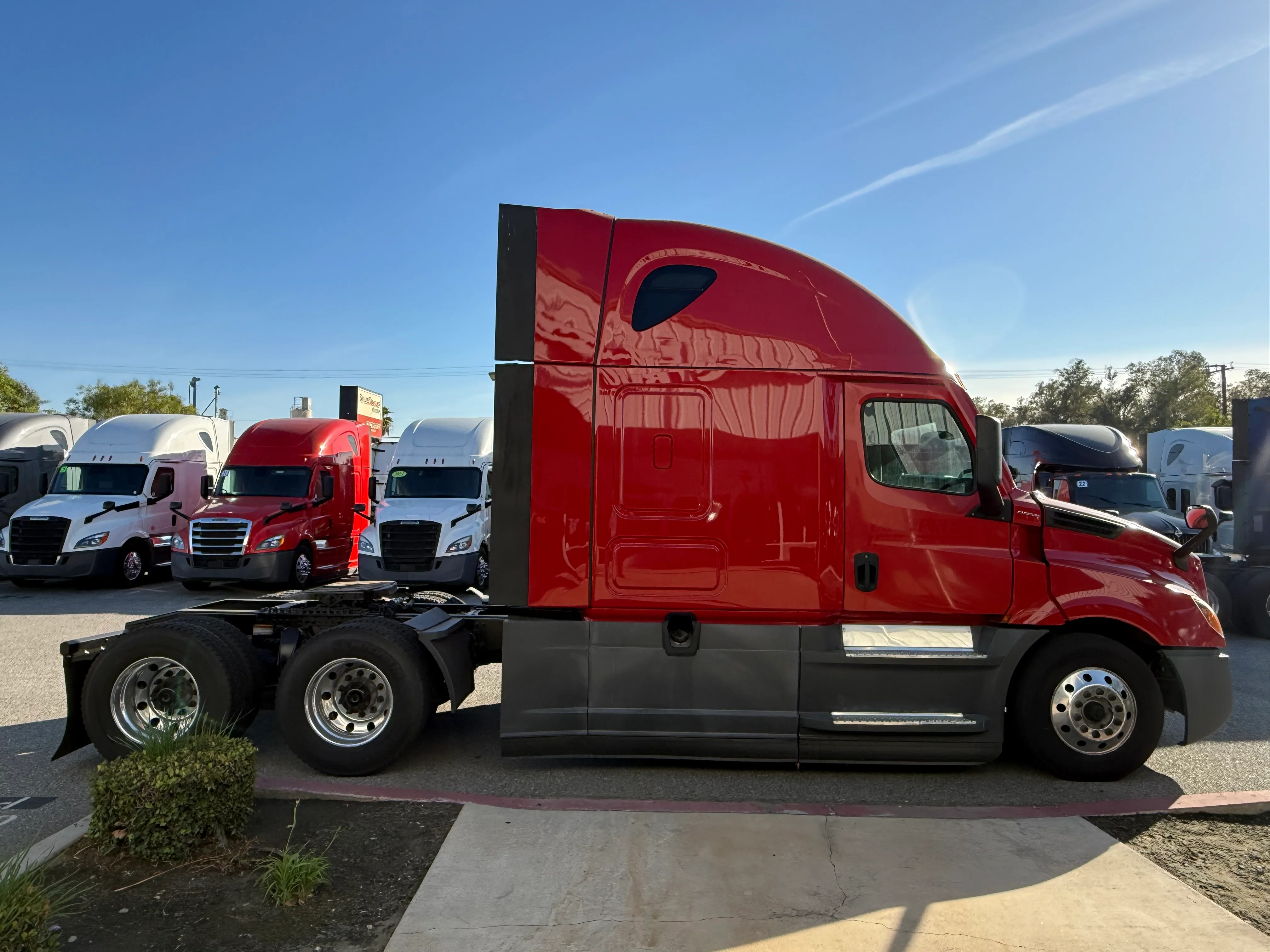2021 Freightliner Cascadia in Tolleson, AZ — photo 7