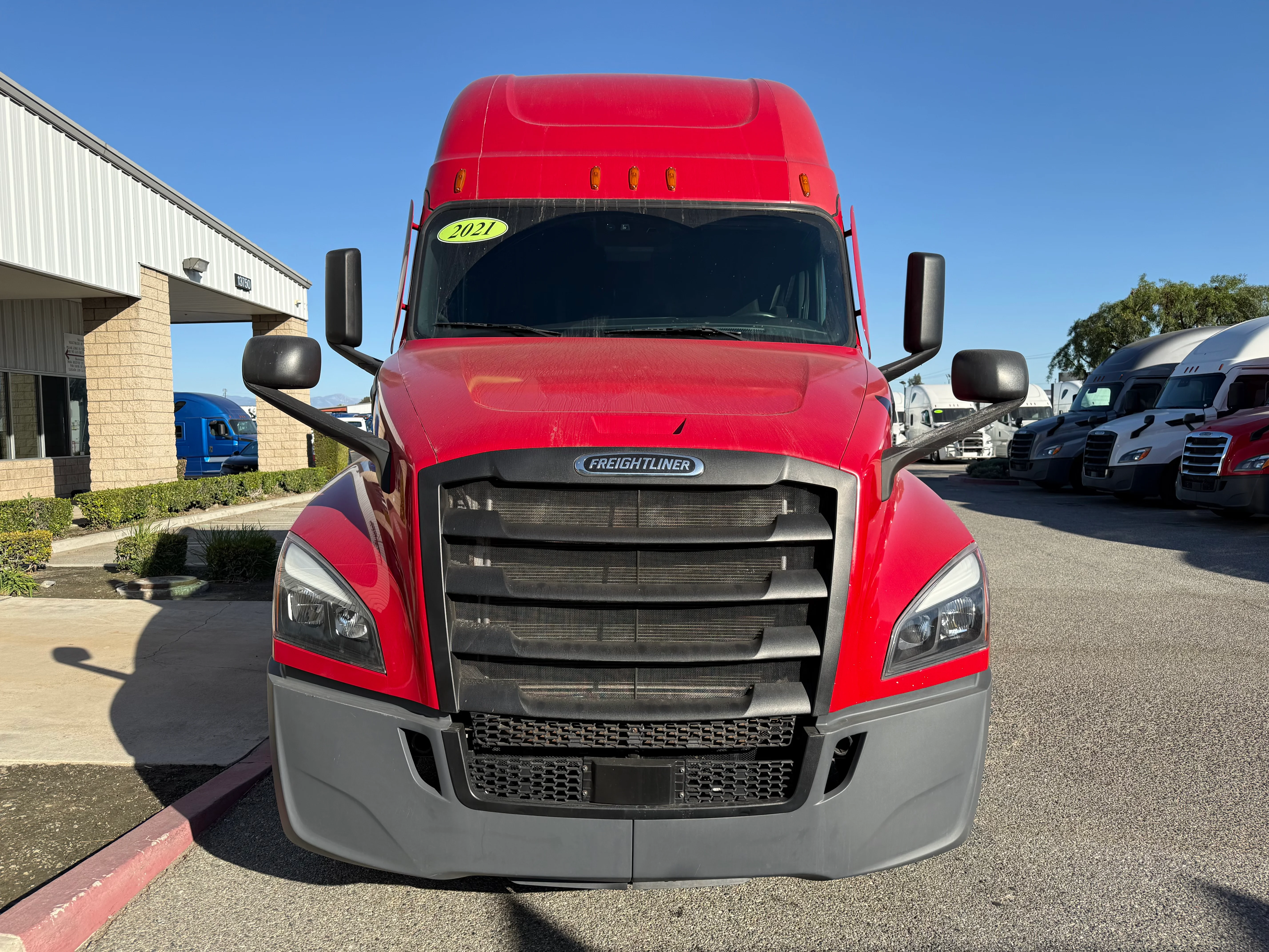 2021 Freightliner Cascadia in Tolleson, AZ — photo 2
