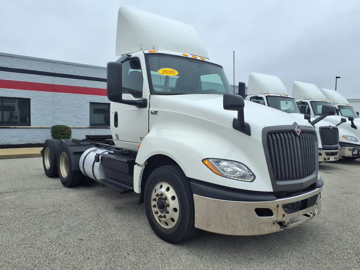 2020 International LT in Cleveland, OH — photo 3