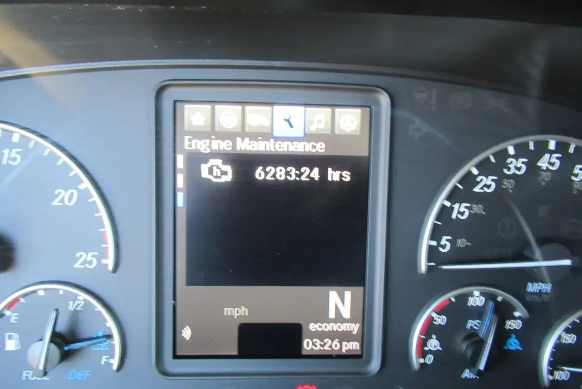 2025 Freightliner Cascadia - image 20