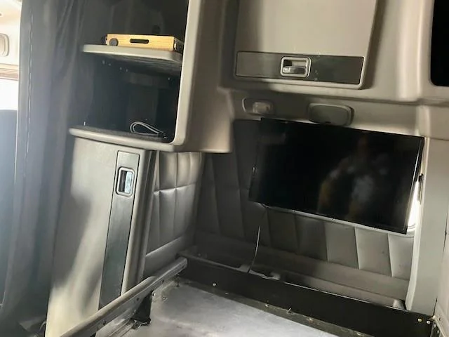 2021 Peterbilt 389 - image 19